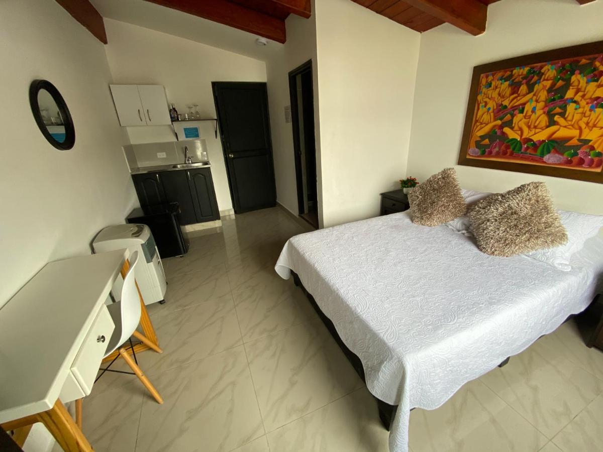 Hotel Lleras Premium #1 เมเดยิน ภายนอก รูปภาพ