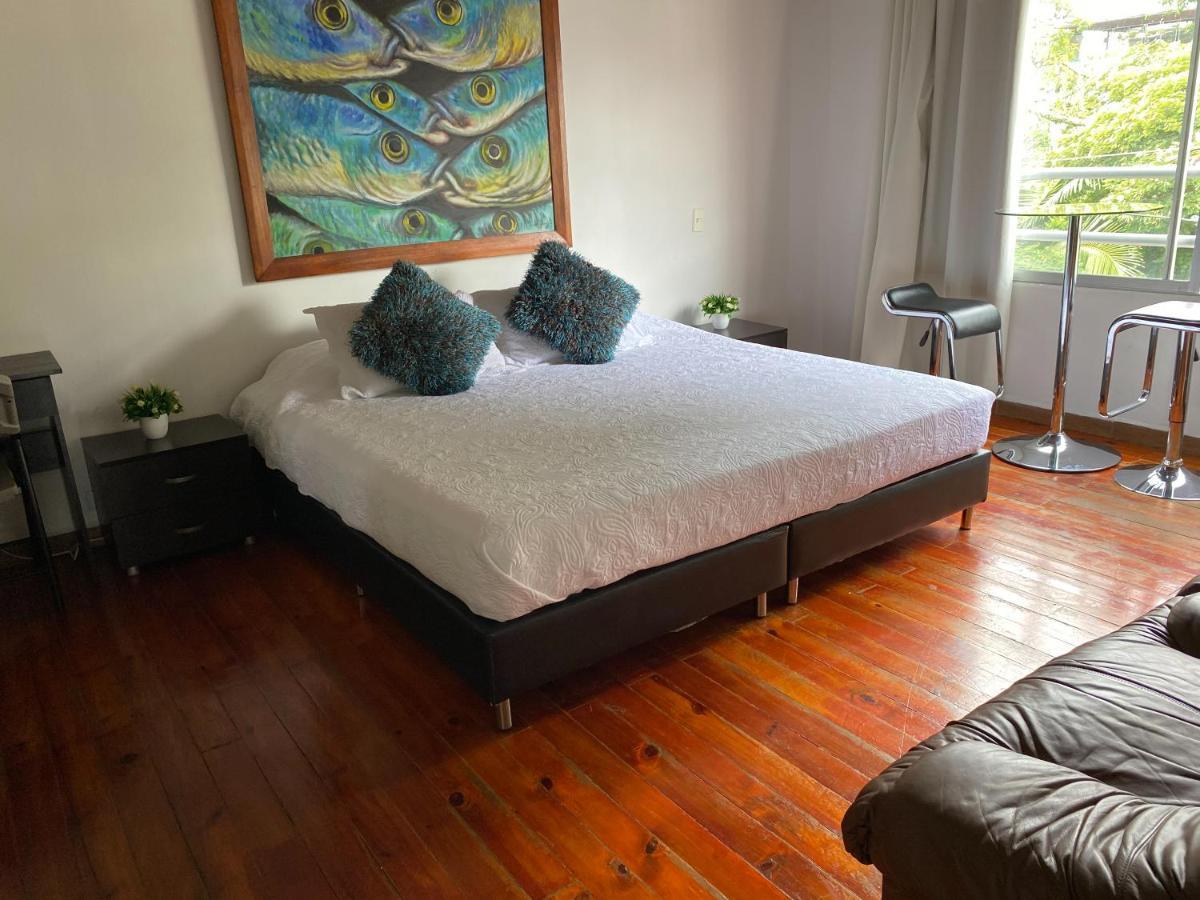 Hotel Lleras Premium #1 เมเดยิน ภายนอก รูปภาพ