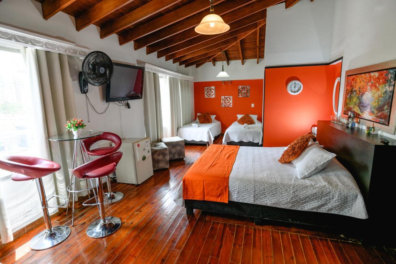 Hotel Lleras Premium #1 เมเดยิน ภายนอก รูปภาพ