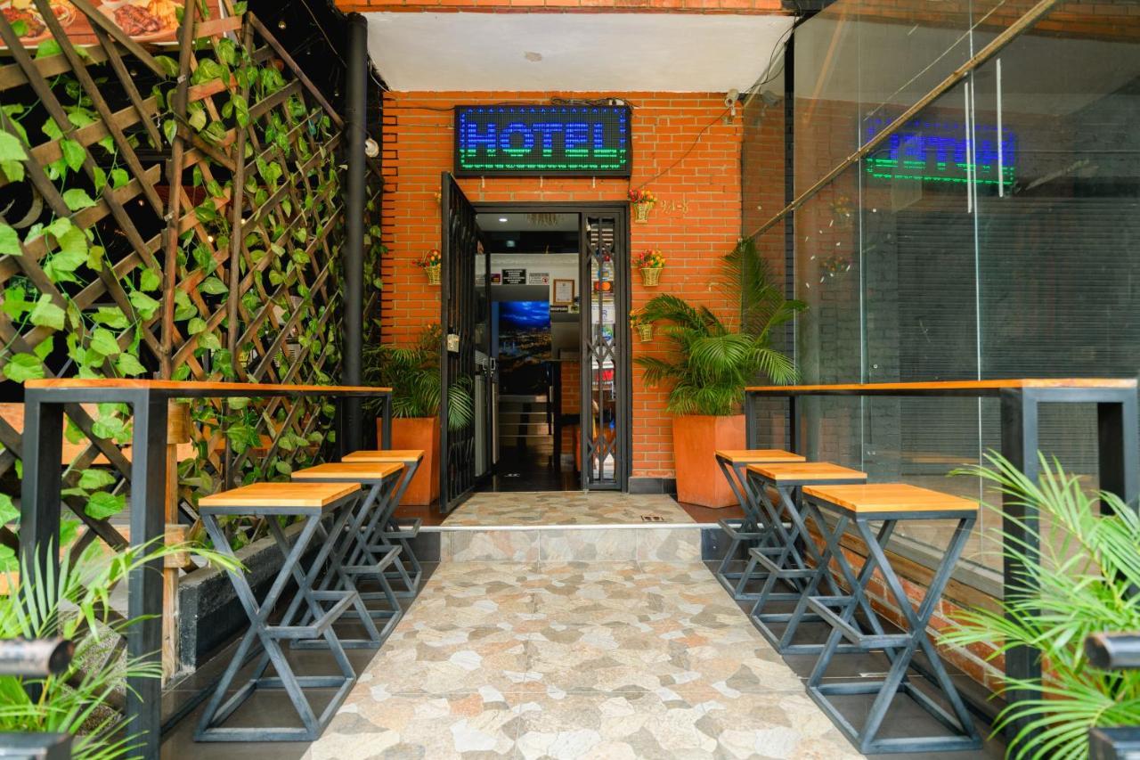 Hotel Lleras Premium #1 เมเดยิน ภายนอก รูปภาพ
