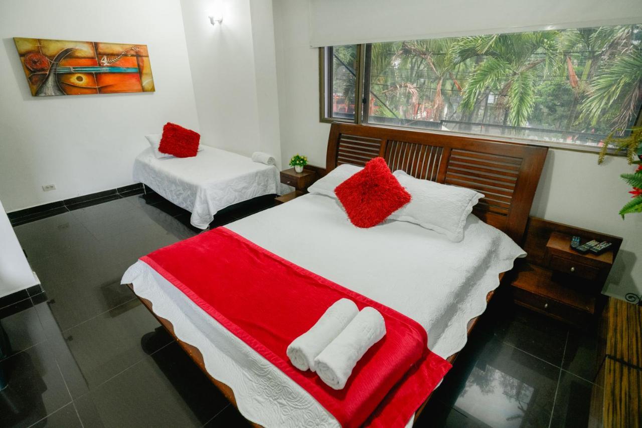 Hotel Lleras Premium #1 เมเดยิน ภายนอก รูปภาพ