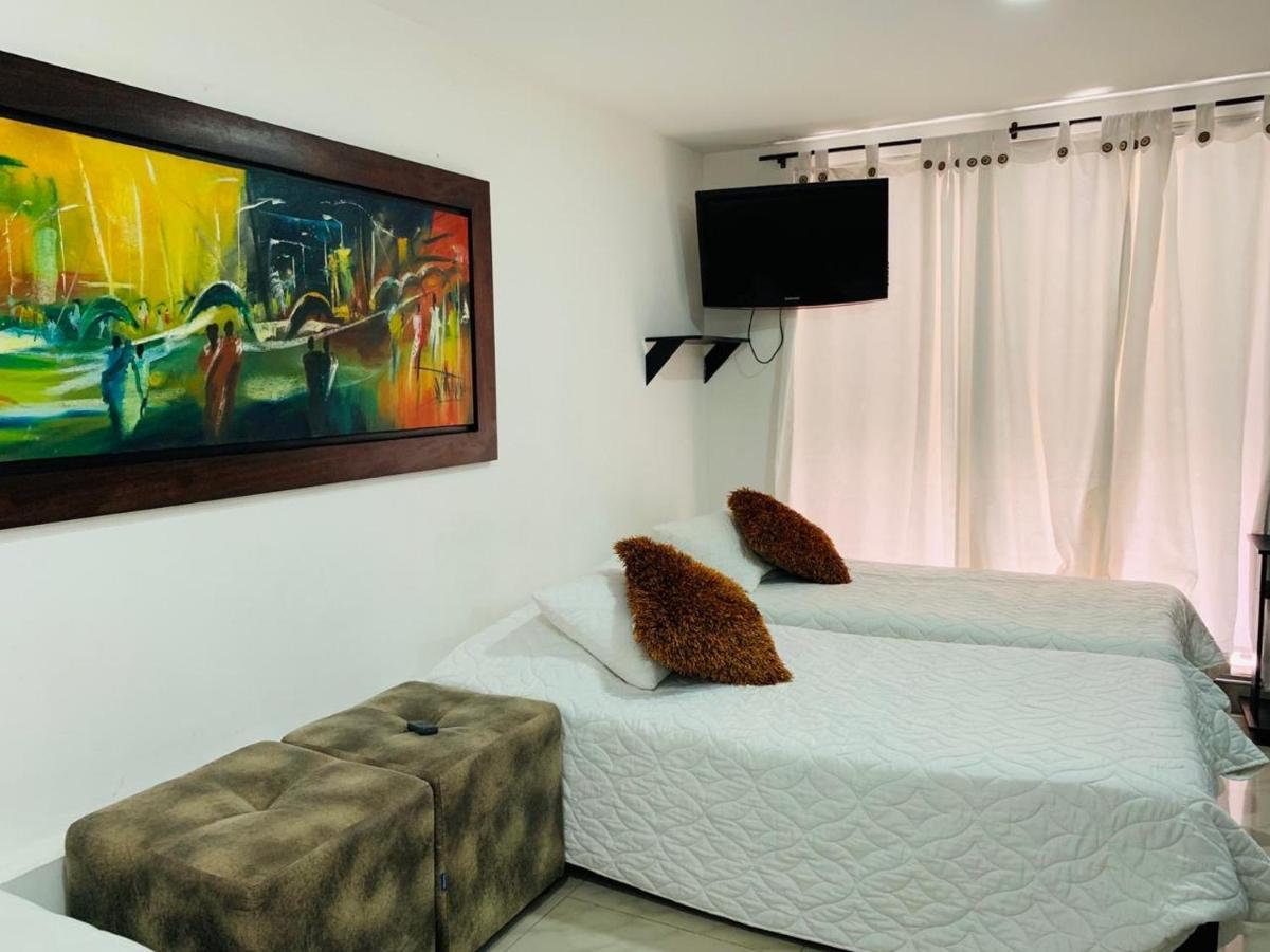 Hotel Lleras Premium #1 เมเดยิน ภายนอก รูปภาพ