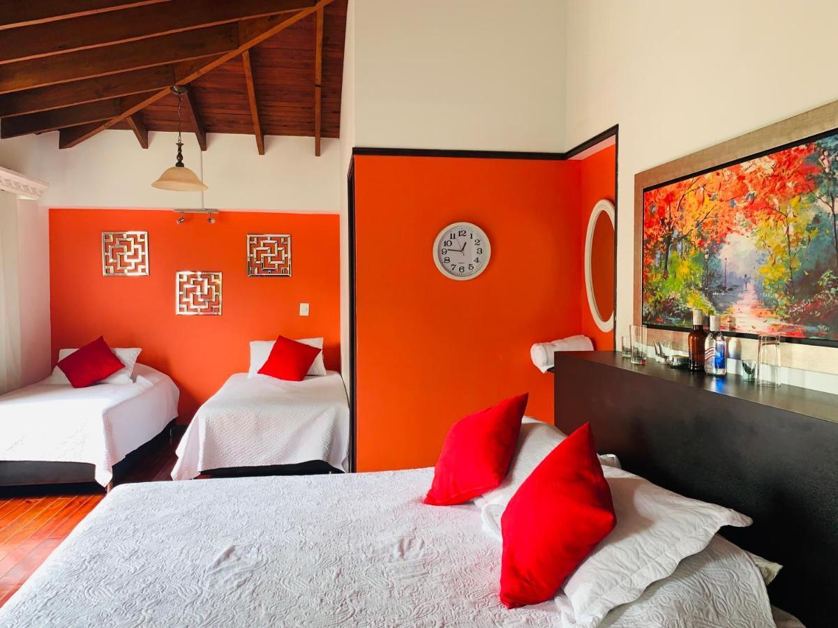 Hotel Lleras Premium #1 เมเดยิน ภายนอก รูปภาพ
